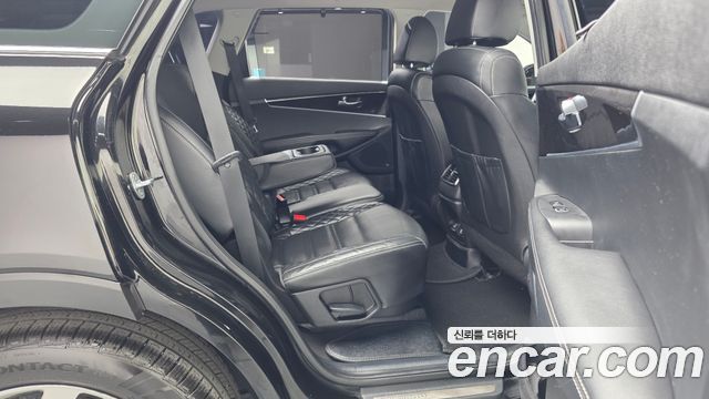Kia Sorento 2018 — photo 12