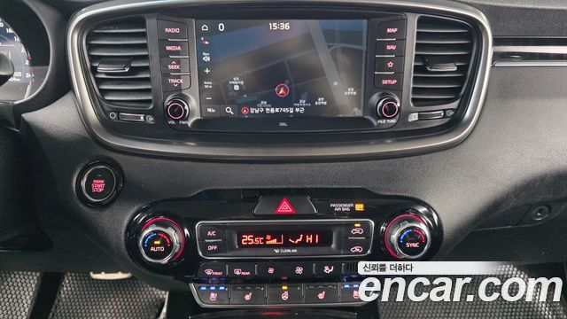 Kia Sorento 2018 — photo 15