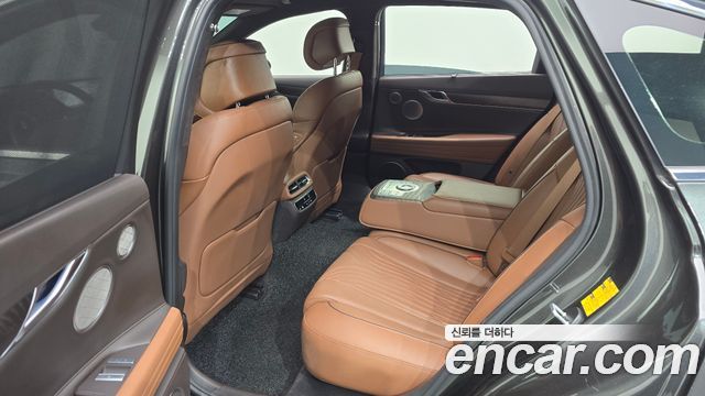 Genesis G80 2022 — photo 17