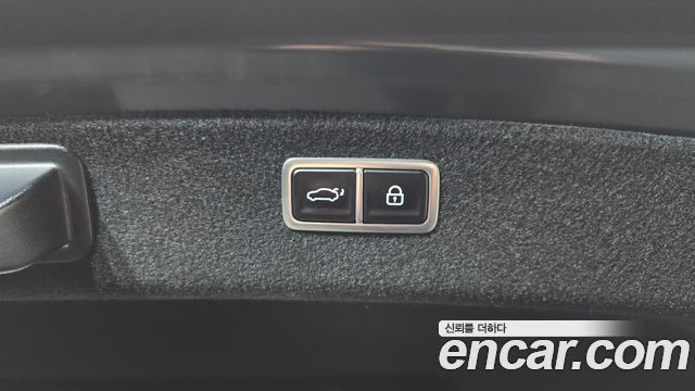 Genesis G80 2022 — photo 22