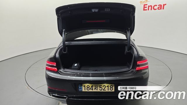 Genesis G80 2022 — photo 23