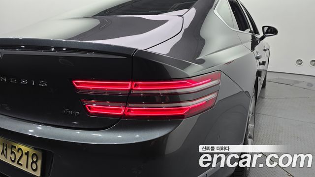 Genesis G80 2022 — photo 9