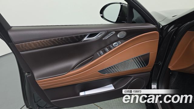 Genesis G80 2022 — photo 14