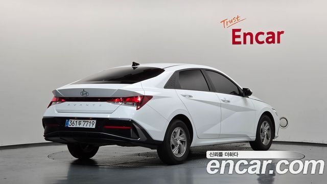 Hyundai AVANTE 2026 — photo 2