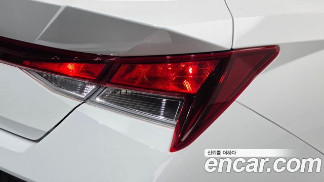 Hyundai AVANTE 2026 — photo 9