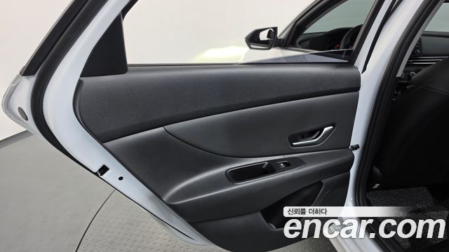Hyundai AVANTE 2026 — photo 15
