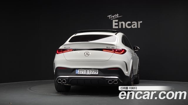 Mercedes-Benz GLC-Class 2026 — photo 4
