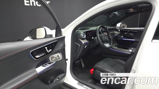 Mercedes-Benz GLC-Class 2026 — photo 13