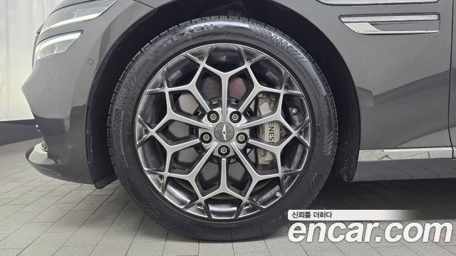 Genesis G80 2022 — photo 5