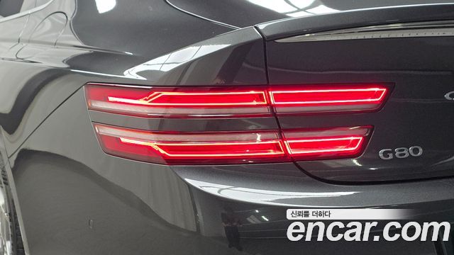 Genesis G80 2022 — photo 9