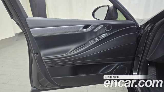 Genesis G80 2022 — photo 14