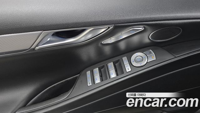 Genesis G80 2022 — photo 28