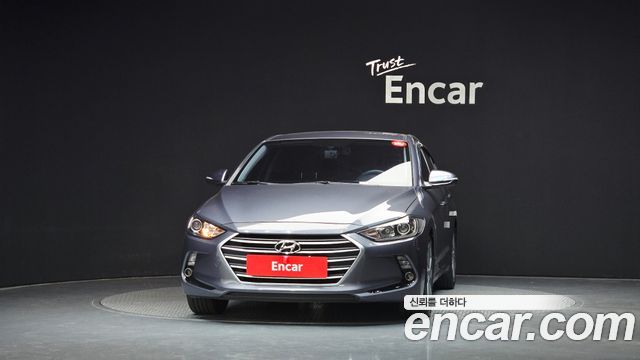 Hyundai AVANTE 2018 — photo 3