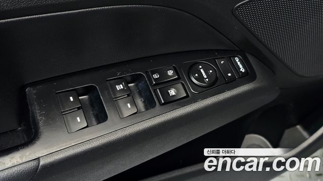 Hyundai AVANTE 2018 — photo 15