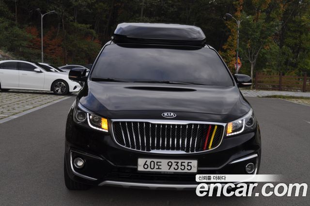 Kia Canival 2015 — photo 1