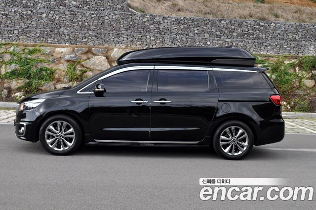 Kia Canival 2015 — photo 8