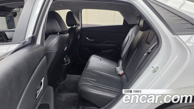 Hyundai AVANTE 2023 — photo 16