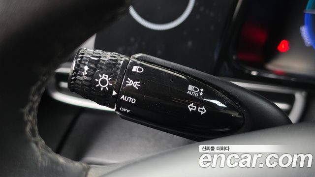 Hyundai AVANTE 2023 — photo 27