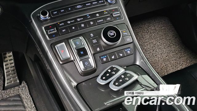 Hyundai Santafe 2021 — photo 12