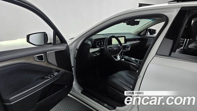 Kia K8 2022 — photo 13