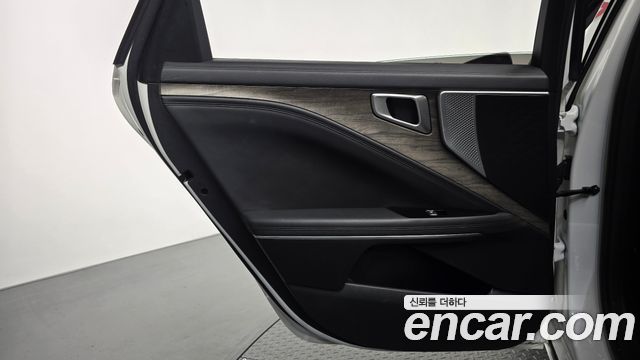 Kia K8 2022 — photo 15