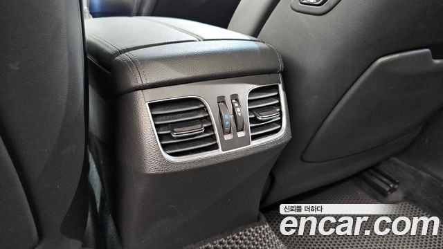 Hyundai Genesis 2015 — photo 31