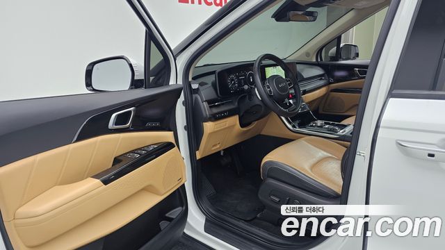 Kia Canival 2023 — photo 10