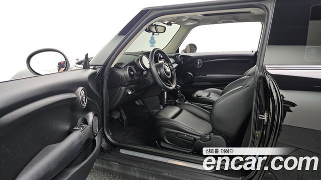 Mini Cooper 2017 — photo 10