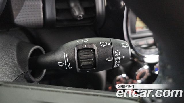 Mini Cooper 2017 — photo 16