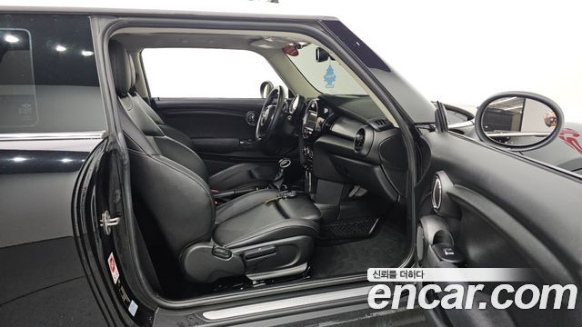 Mini Cooper 2017 — photo 19