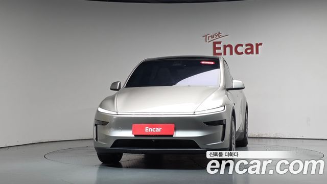 Tesla Model Y 2026 — photo 3