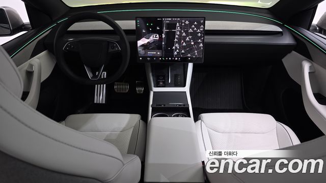 Tesla Model Y 2026 — photo 10