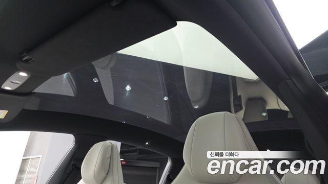 Tesla Model Y 2026 — photo 22