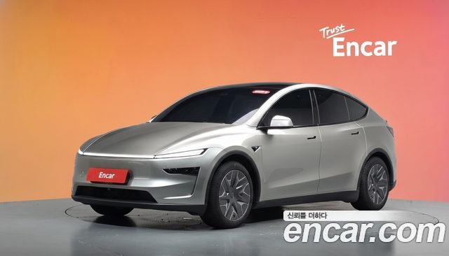 Tesla Model Y 2026 — photo 1