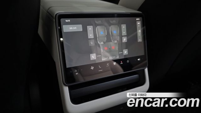 Tesla Model Y 2026 — photo 29
