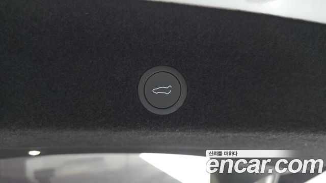 Tesla Model Y 2026 — photo 34