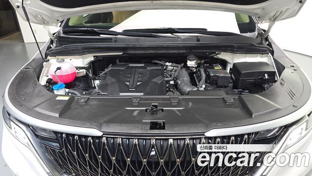 Kia Canival 2023 — photo 6