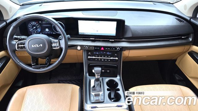 Kia Canival 2023 — photo 10