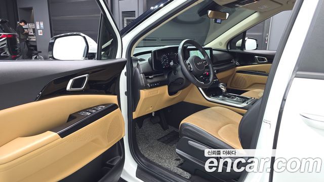Kia Canival 2023 — photo 13