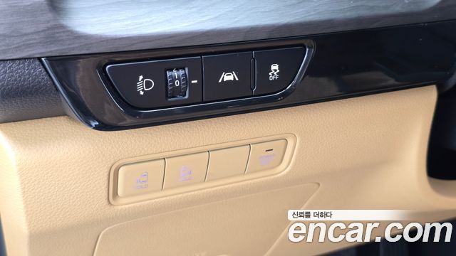Kia Canival 2023 — photo 25