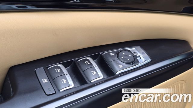 Kia Canival 2023 — photo 26