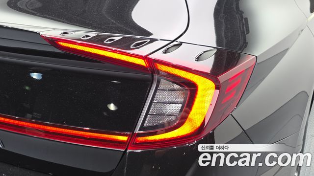 Hyundai Sonata 2023 — photo 9