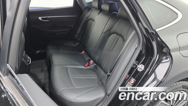 Hyundai Sonata 2023 — photo 16