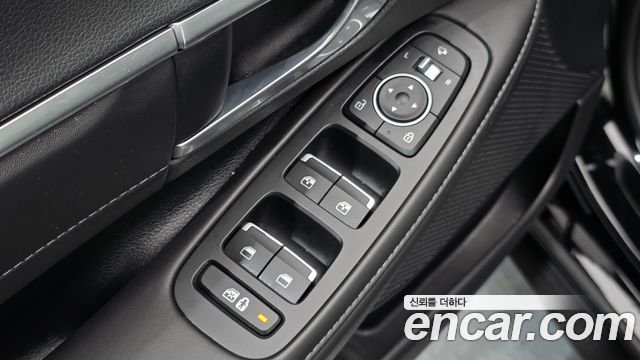 Hyundai Sonata 2023 — photo 30