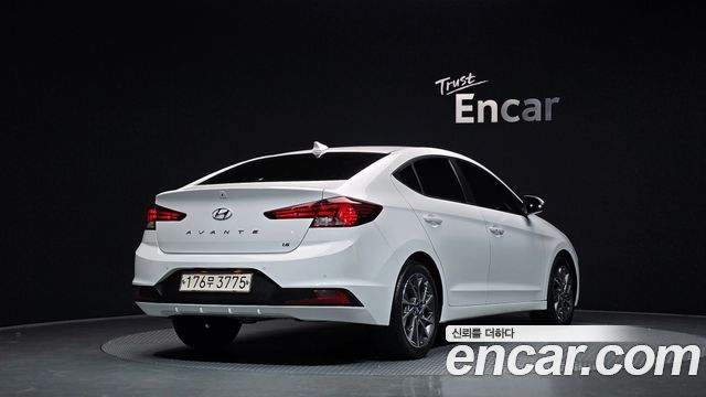 Hyundai AVANTE 2020 — photo 2