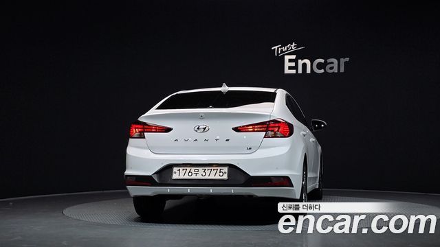 Hyundai AVANTE 2020 — photo 4