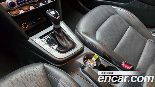 Hyundai AVANTE 2020 — photo 9