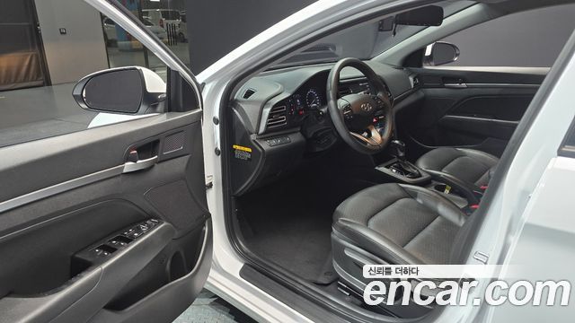 Hyundai AVANTE 2020 — photo 10