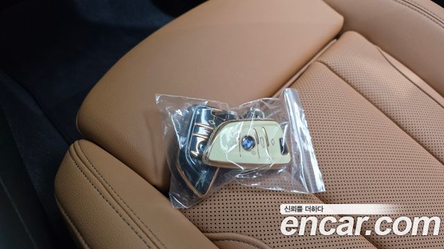 BMW 3-Series 2024 — photo 21