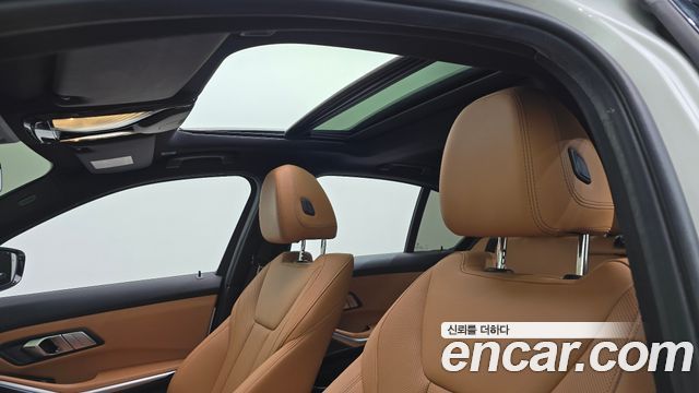 BMW 3-Series 2024 — photo 23